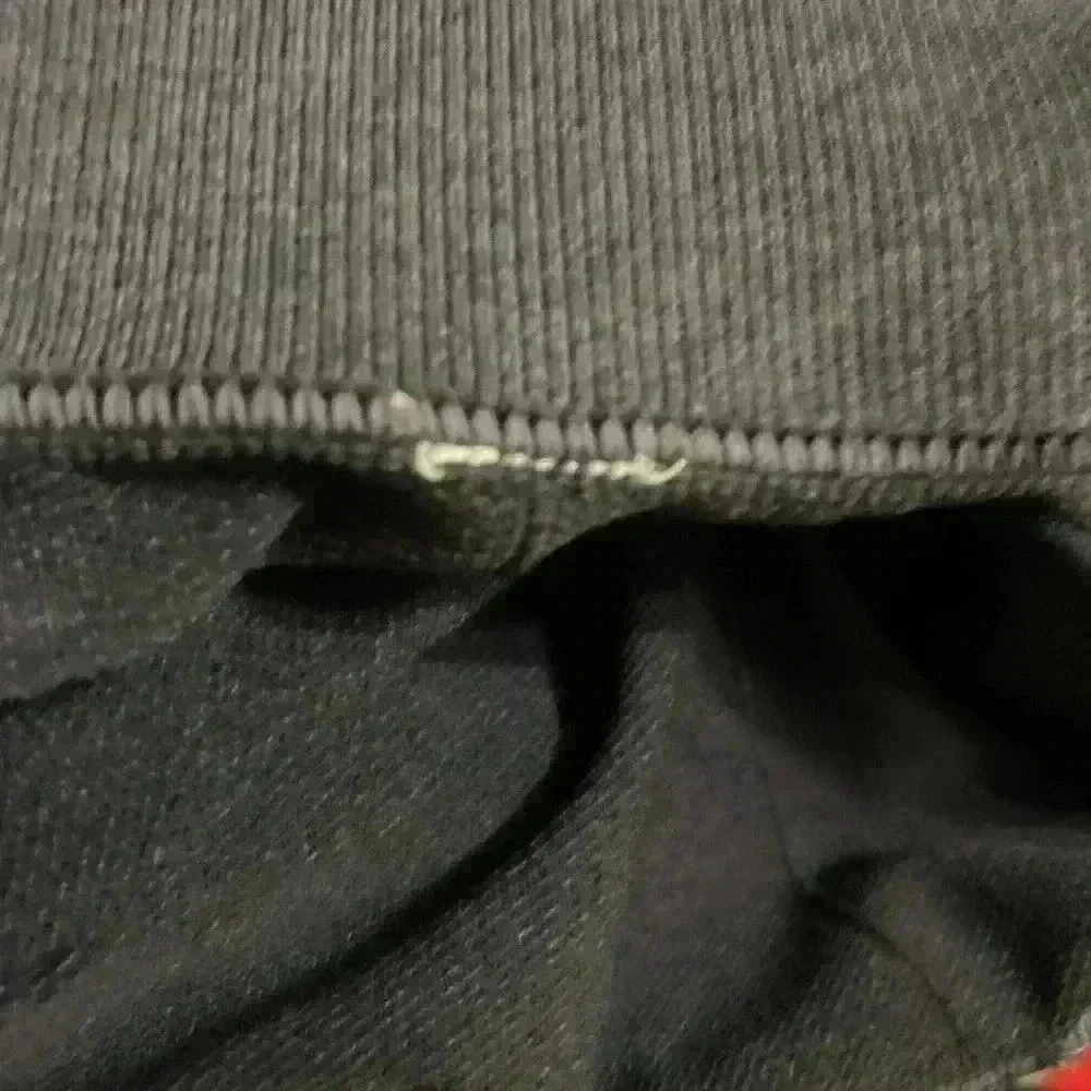 Lululemon Navy Blue Size 2 High Rise Waist, Cuff around Bottom.